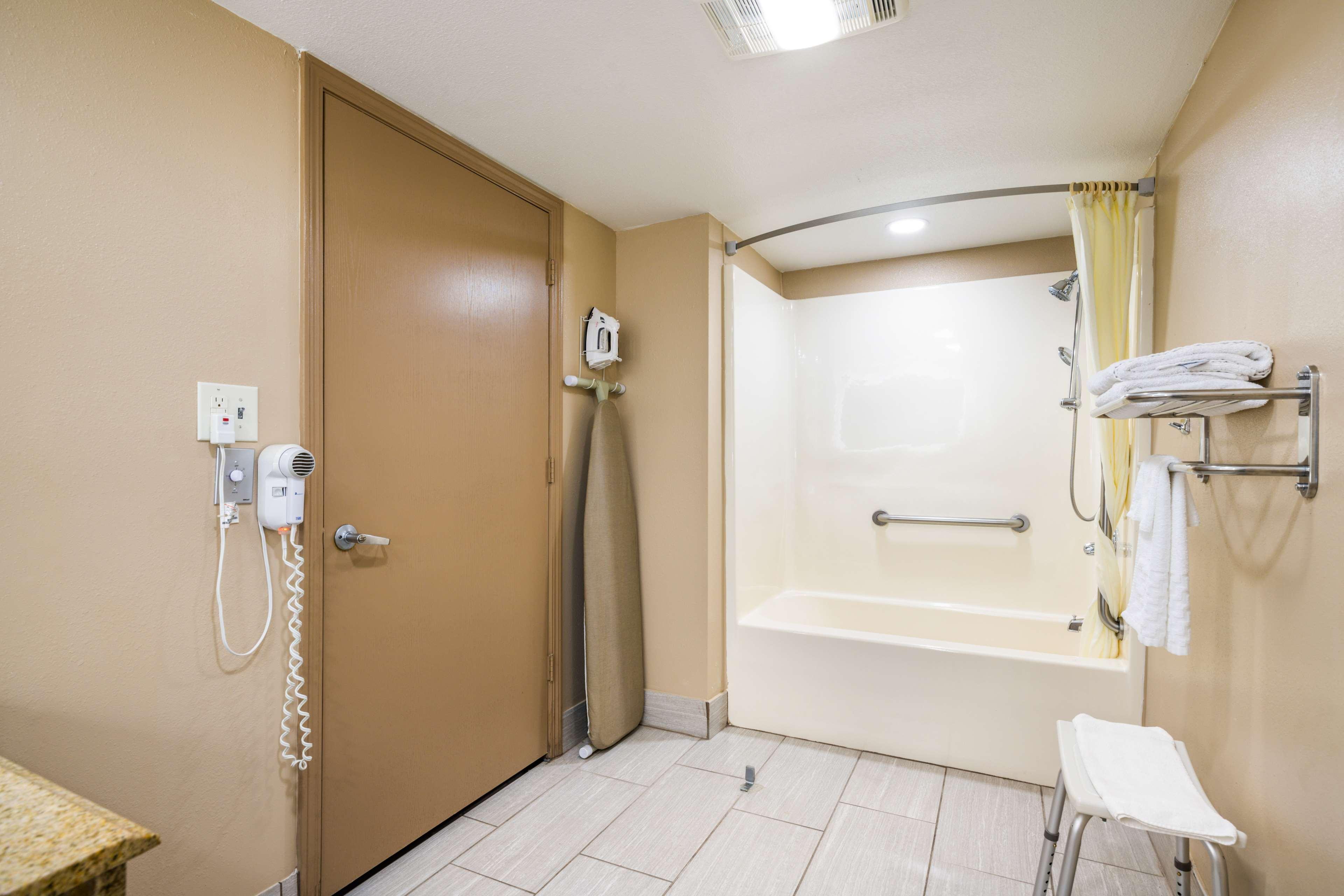 Surestay By Western Hotel
